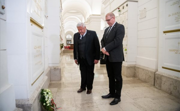 A hét éve elhunyt Buzánszky Jenőre emlékeztek