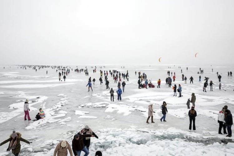 A vártnál jóval több érdeklődőt vonzott a BalatonÁtcsúszás